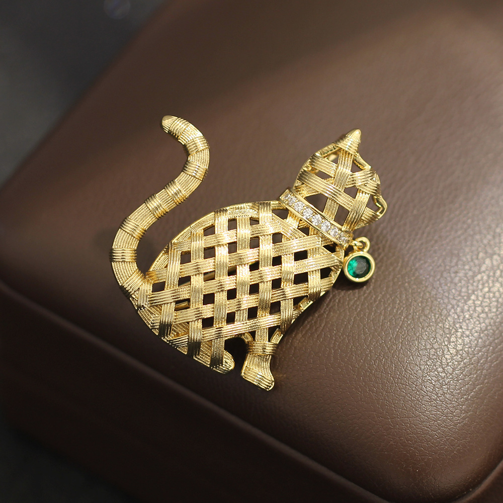 Design Sense Compilation Gold  - Brooch Pin Gold ulasan dan harga